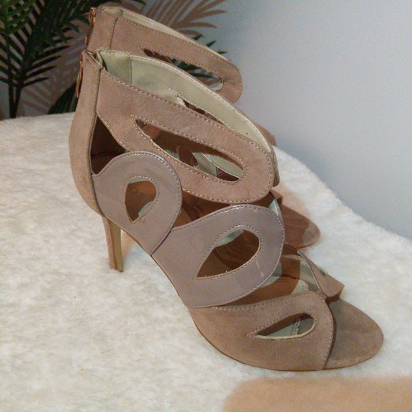 Poti Pati Heels - Picture 2 of 3